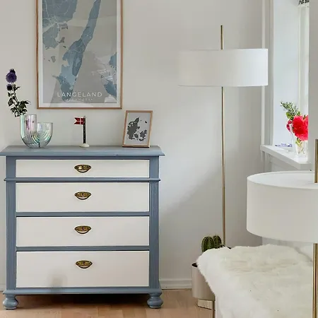 Idyllic Thatched With Sea View Holiday home