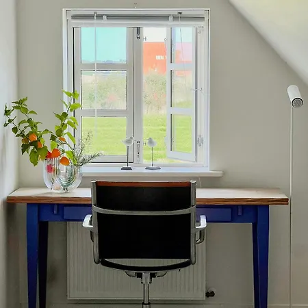 Vakantiehuis Idyllic Thatched With Sea View *